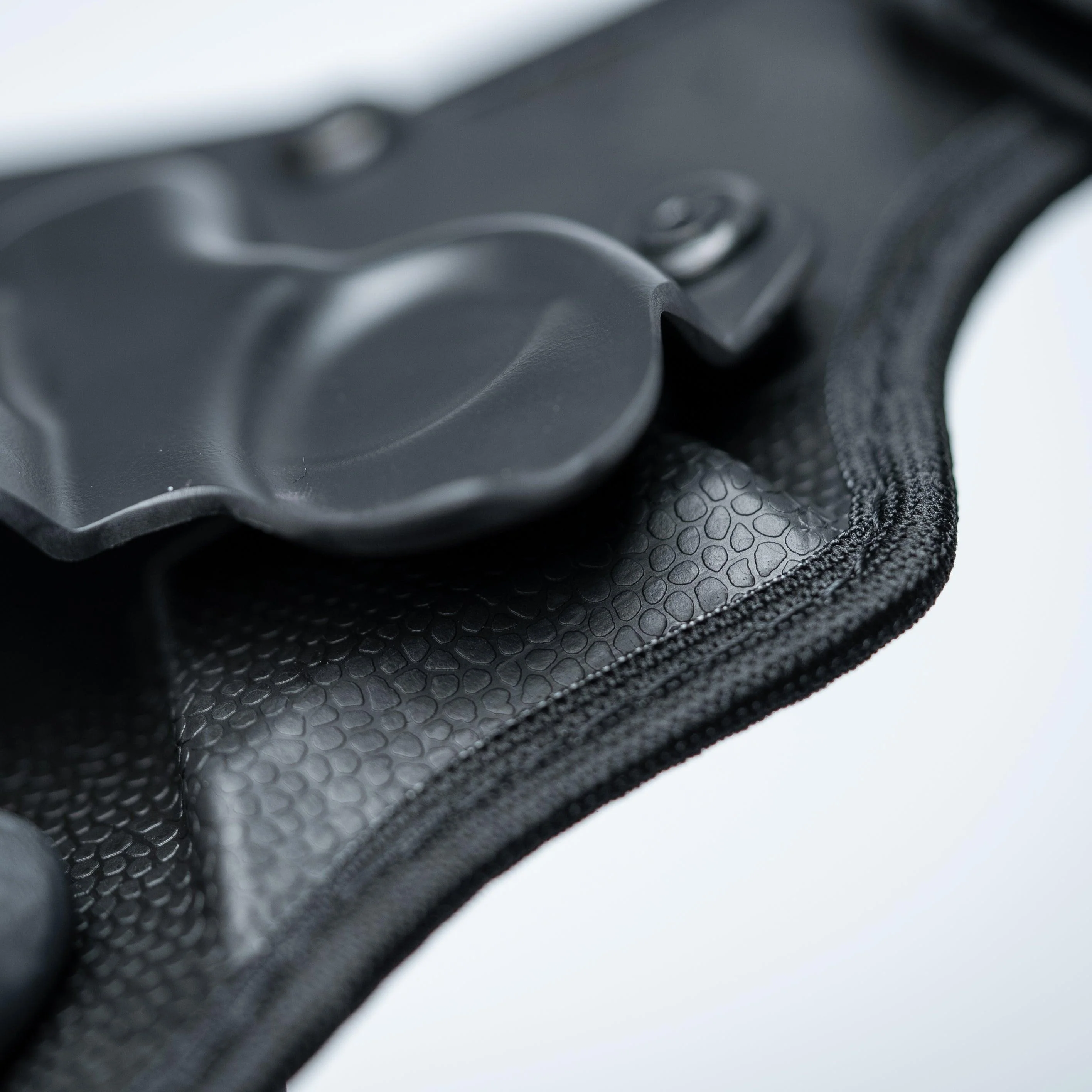 Cloak Tuck 3.0 IWB Holster for Revolvers for Taurus - Image 5