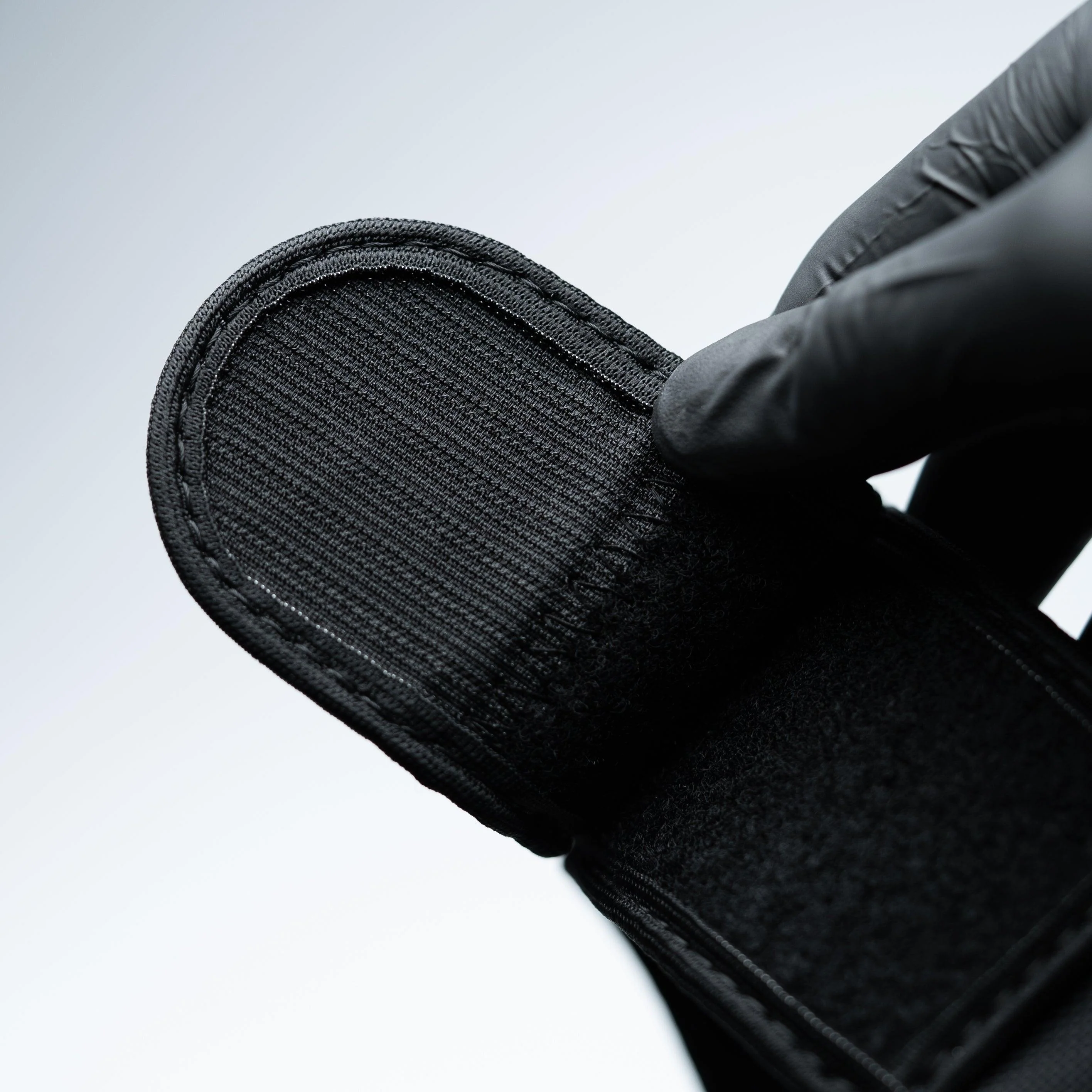 Low-Pro Belly Band Holster for Glock 19 - Image 4